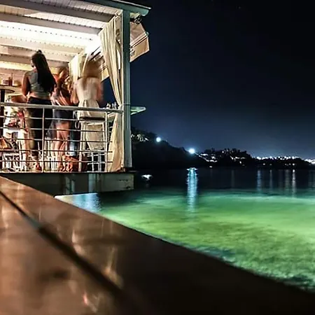 Seaside * Νέα Ποτίδαια
